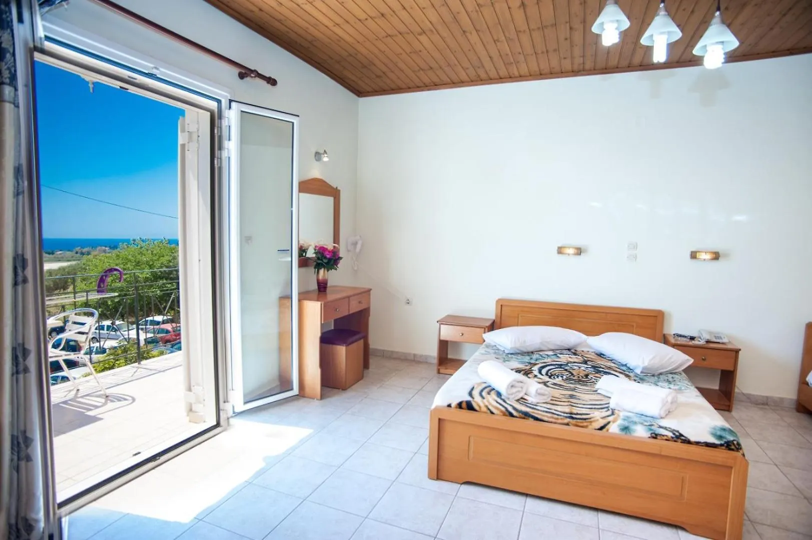 Eris Studios Efl Hotel